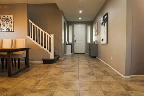 House, 4 Bedrooms | Interior - Cheerful 4 Bedroom Entire House Lots Of Open Space (Jurupa Valley)