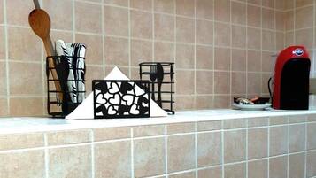 Apartment, 1 Bedroom, Smoking, Balcony | Interior