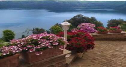 Accommodation With Lake View With Jacuzzi