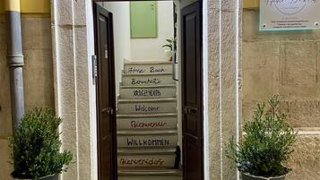 Apartemen, 2 kamar tidur, Boleh Merokok, balkon | Pintu masuk properti