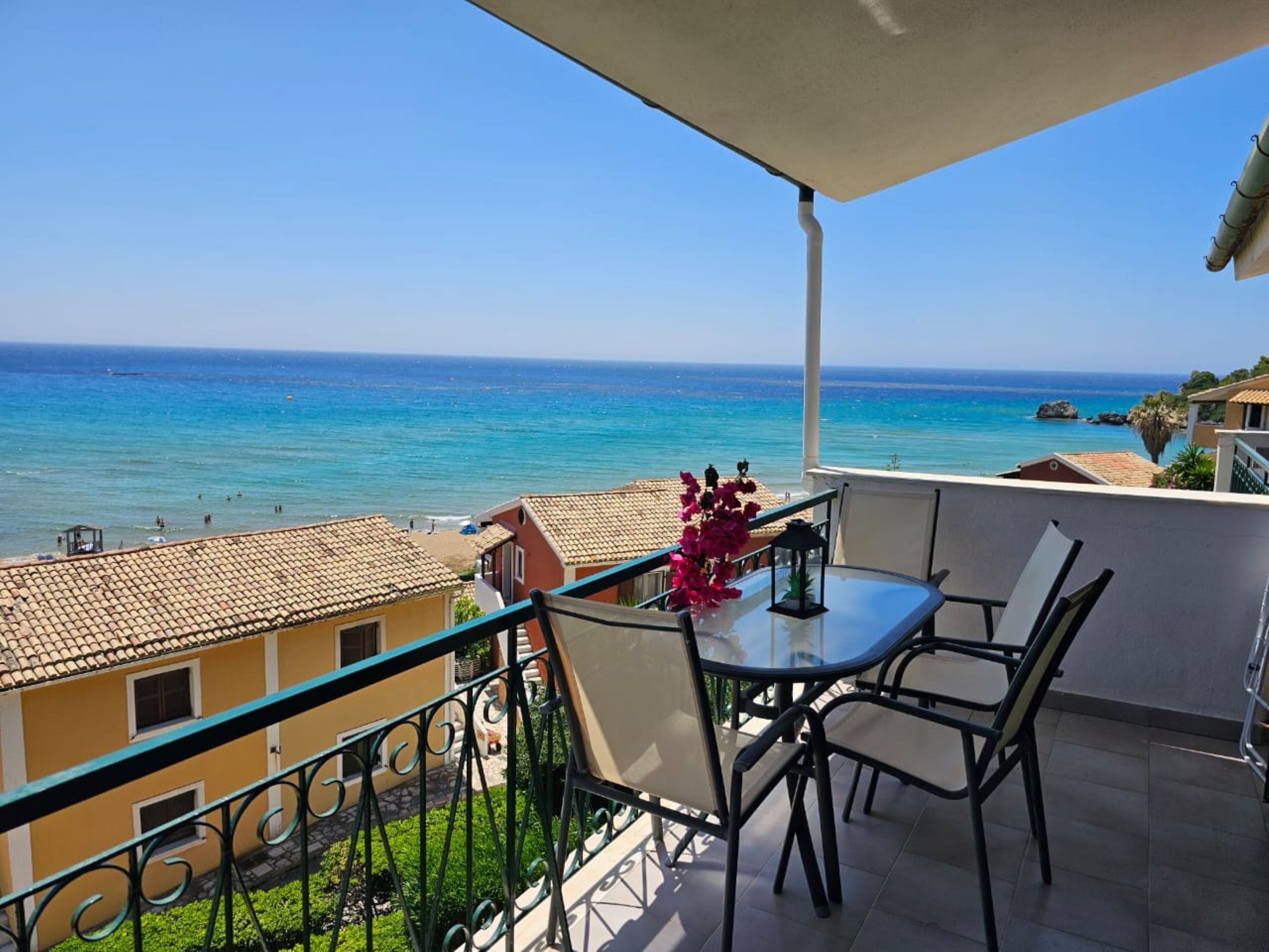 Departamento, 1 habitación, para fumadores, balcón | Restaurante al aire libre