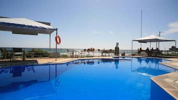 Apartamento, 1 quarto, para fumantes, sacada | Piscina | Piscina externa