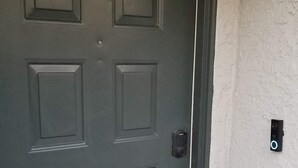 Unclassified image, 2 of 21, button - Cactus Suite Bright Open Space, Modernized Home (Las Vegas)