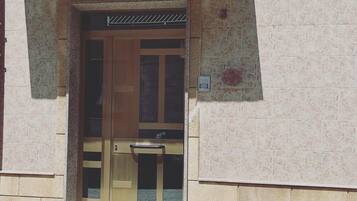 Room, 1 Bedroom, Balcony, City View | Front of property