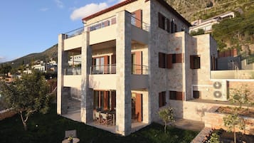 Villa, 5 Bedrooms, Accessible, Private Pool | Exterior