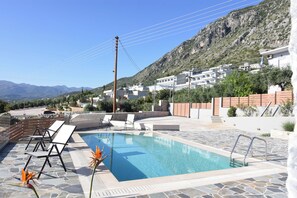 Villa, 5 chambres, accessible aux personnes à mobilité réduite, piscine privée | Piscine