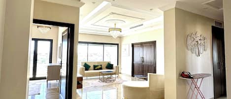 Apartment, 3 Bedrooms, Smoking, Balcony | Interior