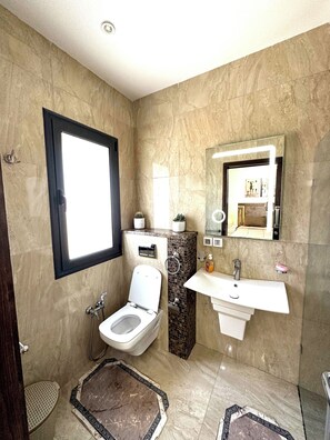 Apartment, 3 Bedrooms, Smoking, Balcony | Bathroom - Lovely 3 Bedrooms Fully Equipped With Central Ac (Mahdia)