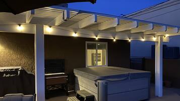 Nhà, 3 phòng ngủ, hút thuốc, hồ bơi riêng | Ngoại thất