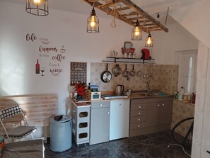 House, 1 Bedroom, Smoking, Balcony | Interior