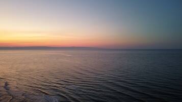 Apartment, 2 Bedrooms, Smoking, Balcony | Beach