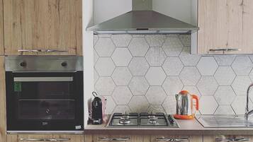 Shared Dormitory, 2 Bedrooms, Balcony, City View | Interior