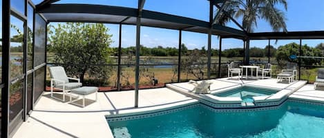 Villa, 3 habitaciones, piscina privada, vistas al jardín | Piscina | Una piscina al aire libre