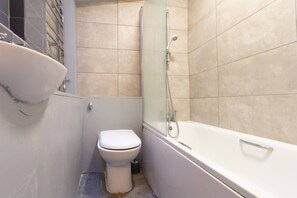 Casa, 4 habitaciones, balcón | Baño