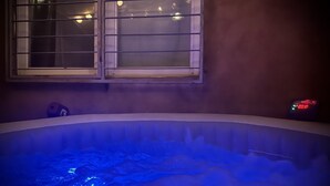 Interior - "geisha Home in Hidden Dessert Oasis" (Albuquerque)