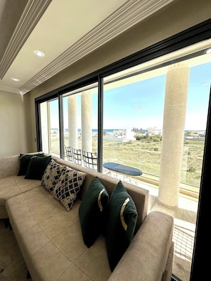 Apartment, 3 Bedrooms, Smoking, Balcony | Living area