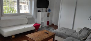 Living area - Charming villa surrounded by nature. (La Gaude)