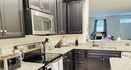 Downtown FXB Lux Townhome