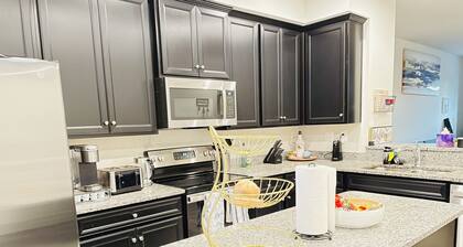 Downtown FXB Lux Townhome