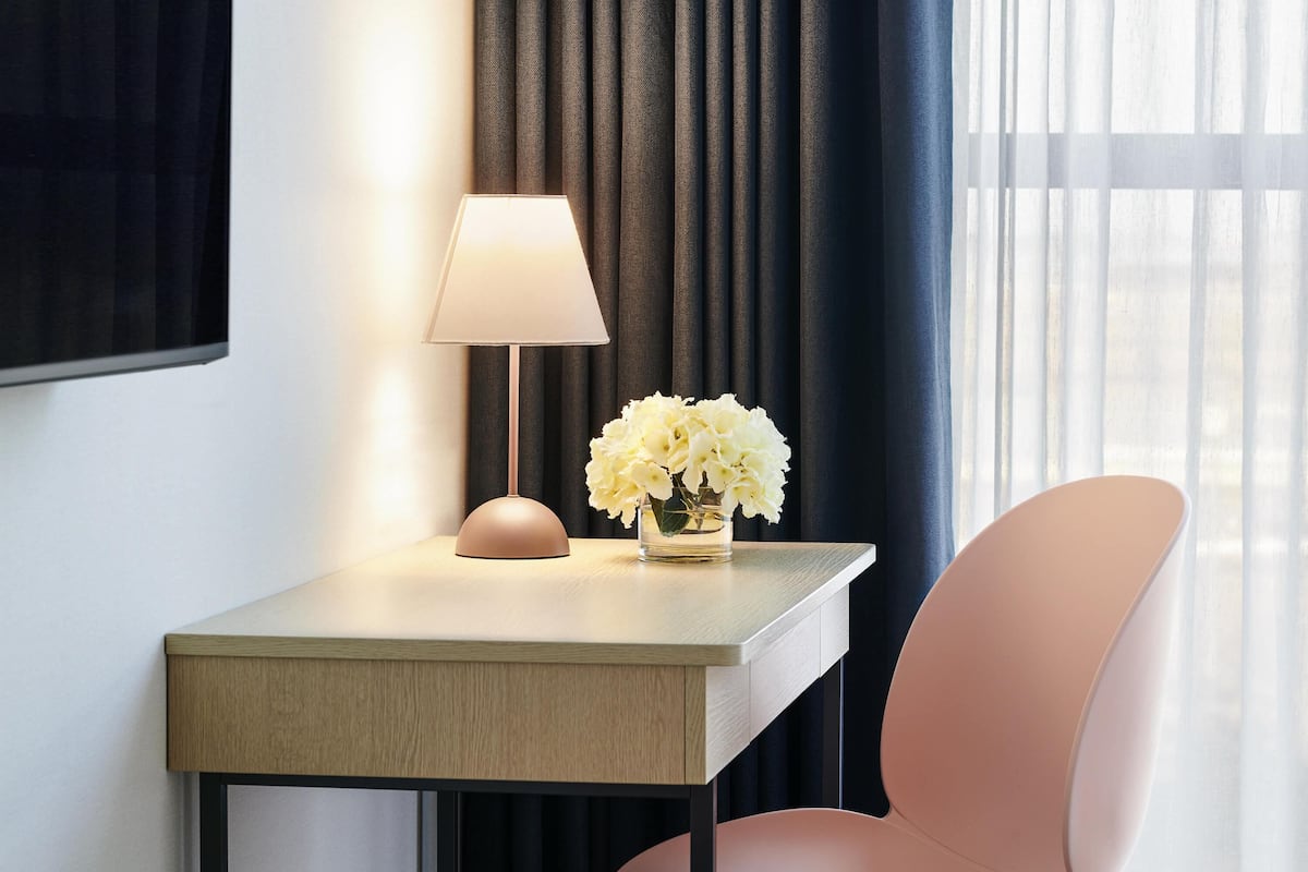 1 chambre, literie de qualité, coffre-fort, bureau