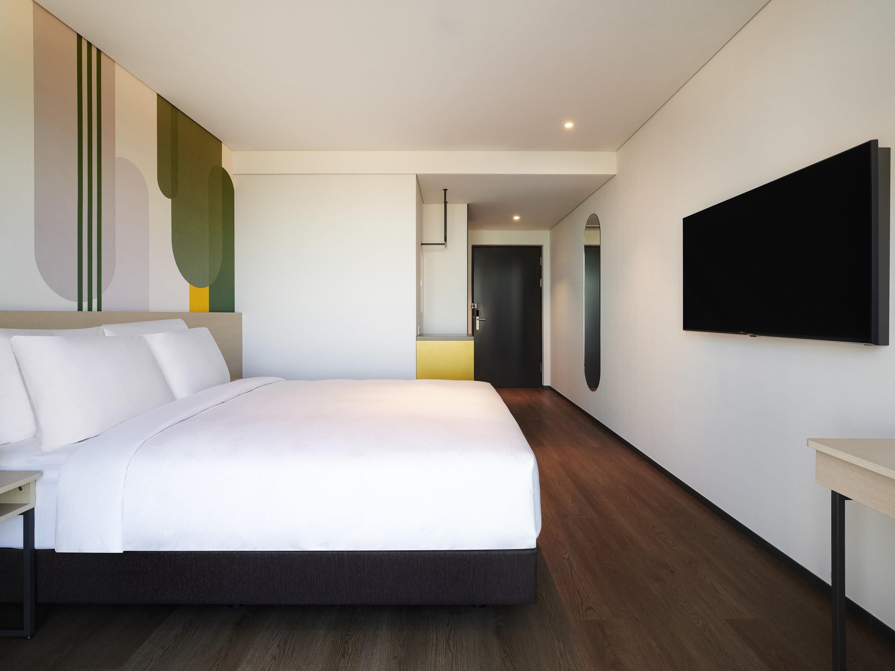 Superior-Zimmer, 1 Doppelbett | 1 Schlafzimmer, hochwertige Bettwaren, Zimmersafe, Schreibtisch