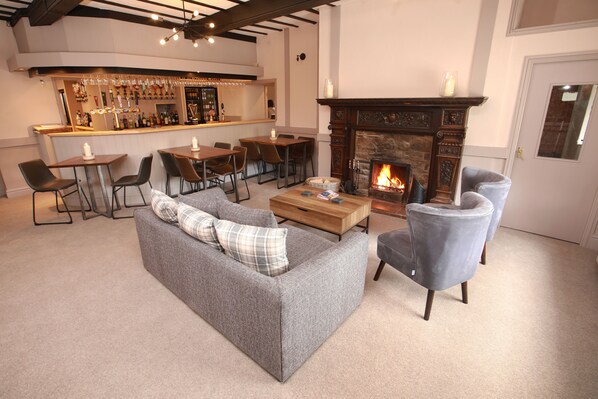 Lobby - OYO Glyn Valley Hotel (Llangollen)