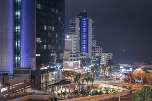 Oceans luxury Apartments with uncapped wifi & seaviews