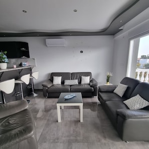 TV connectée, cheminée