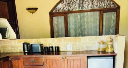 Beautiful 8-bedroom house in tranquil Dolphin Coast perfect for groups