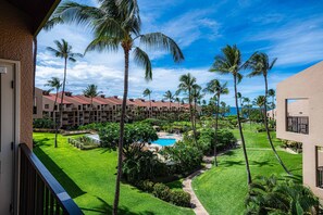 Property grounds - BRAND NEW REMODEL-QUIET END UNIT LOCATION-AC-2 PRIVATE BEDROOMS-OCEAN VIEWS (Kihei)