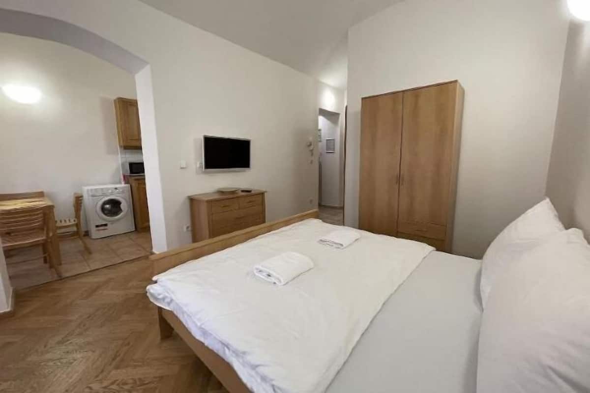 Hypo-allergenic bedding, laptop workspace, soundproofing