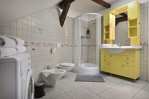 Appartement Duplex Deluxe, 3 chambres, baignoire, vue ville | Salle de bain