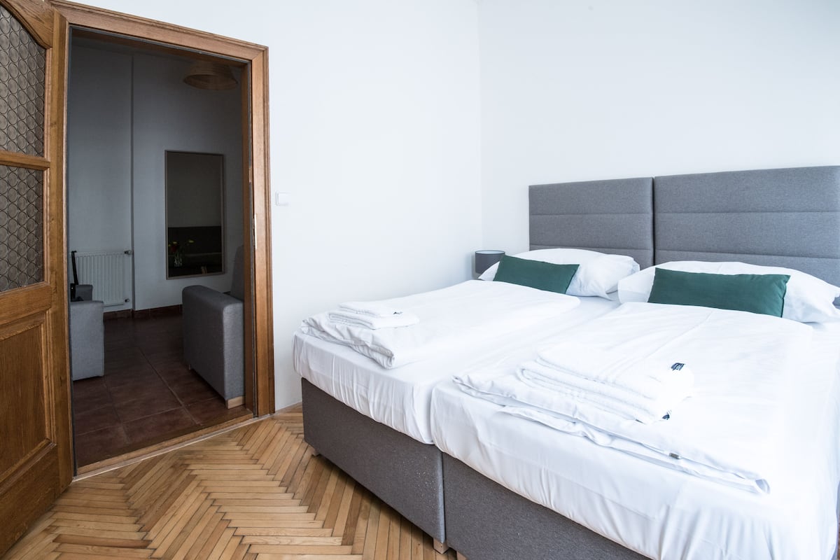 City Apartment, 3 Bedrooms