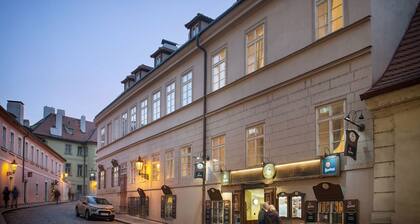 White Swan Boutique Apartments