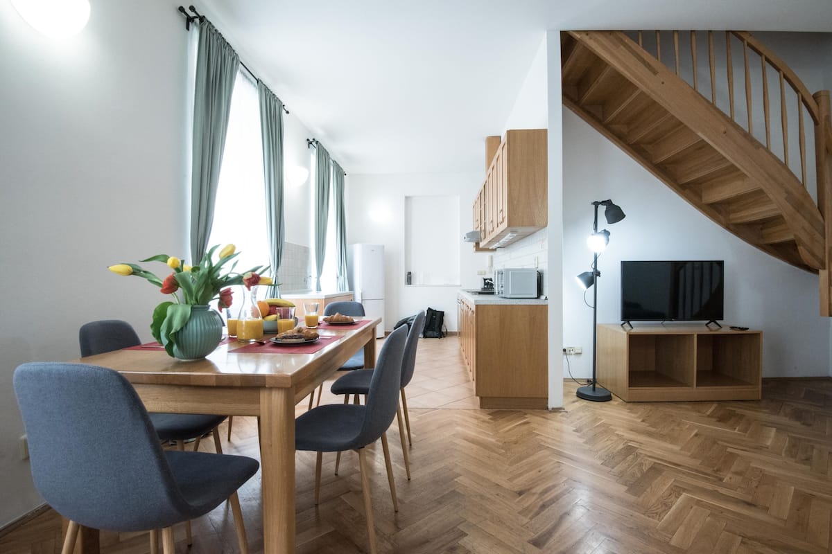 Family Duplex, 2 Bedrooms, Bathtub