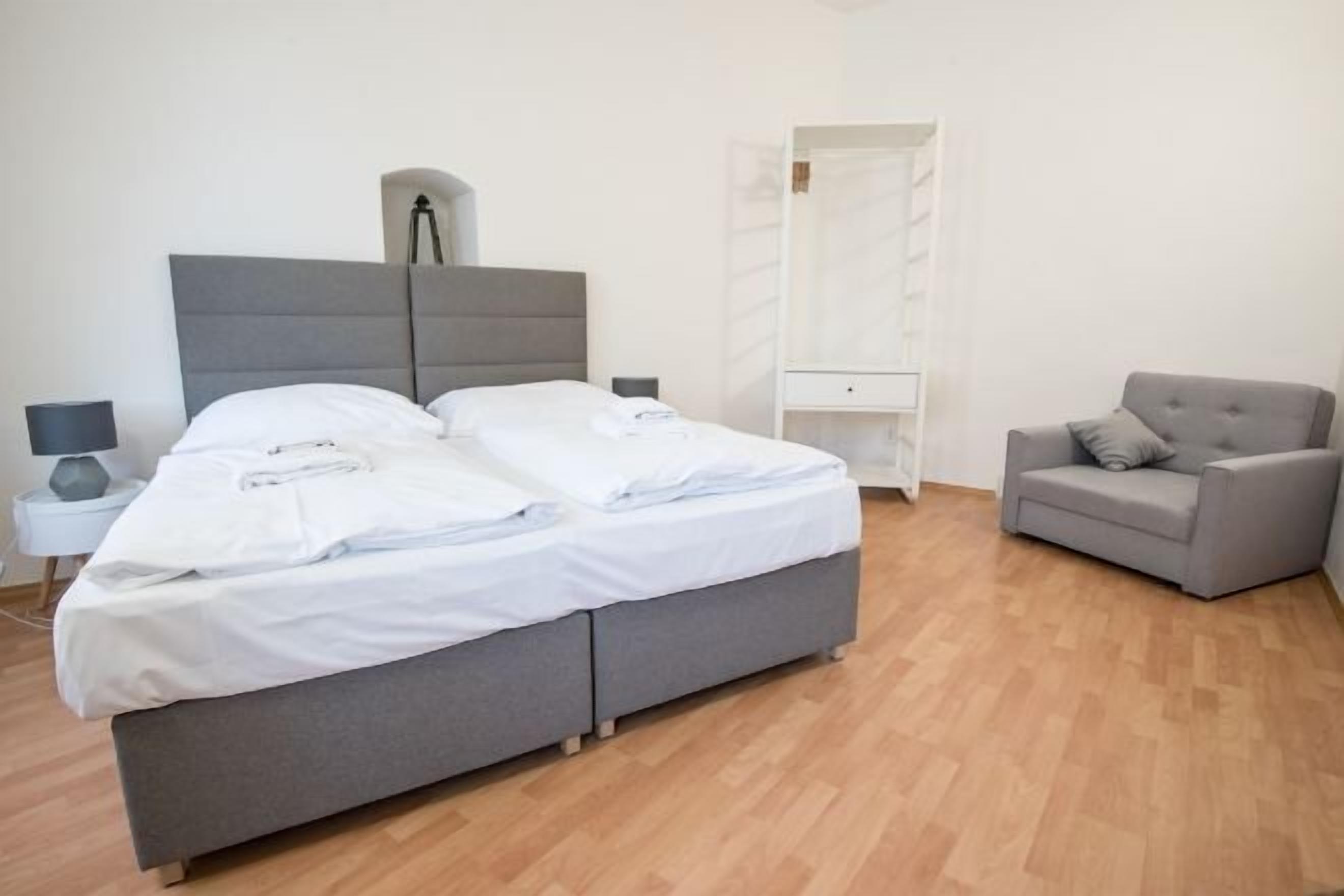 저자극성 침구, 노트북 작업 공간, 방음 설비, 다리미/다리미판