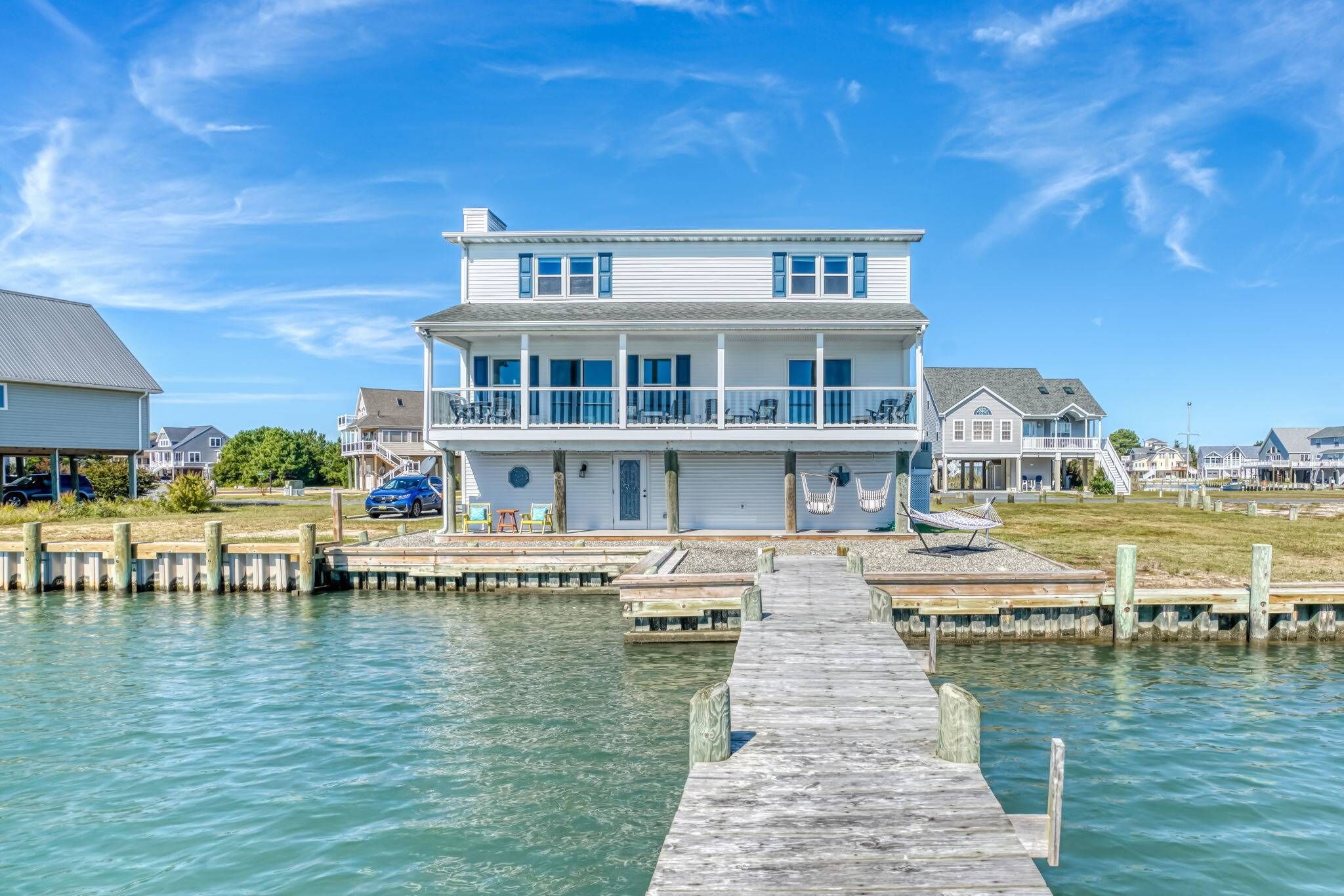 Breathe the Bay - Waterfront w/ Dock, Pool & Golf!
