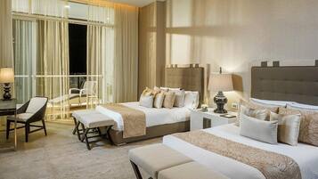 3 bedrooms, in-room safe, iron/ironing board, travel crib