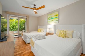 4 habitaciones, escritorio y tabla de planchar con plancha