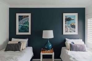Unclassified image, 5 of 42, button - La Ronde Three - Oceanstays - Unit 3 (Yamba)