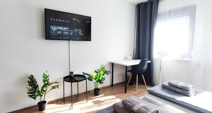 City-Lage 4 Zimmer 7 Betten Balkon Netflix INET