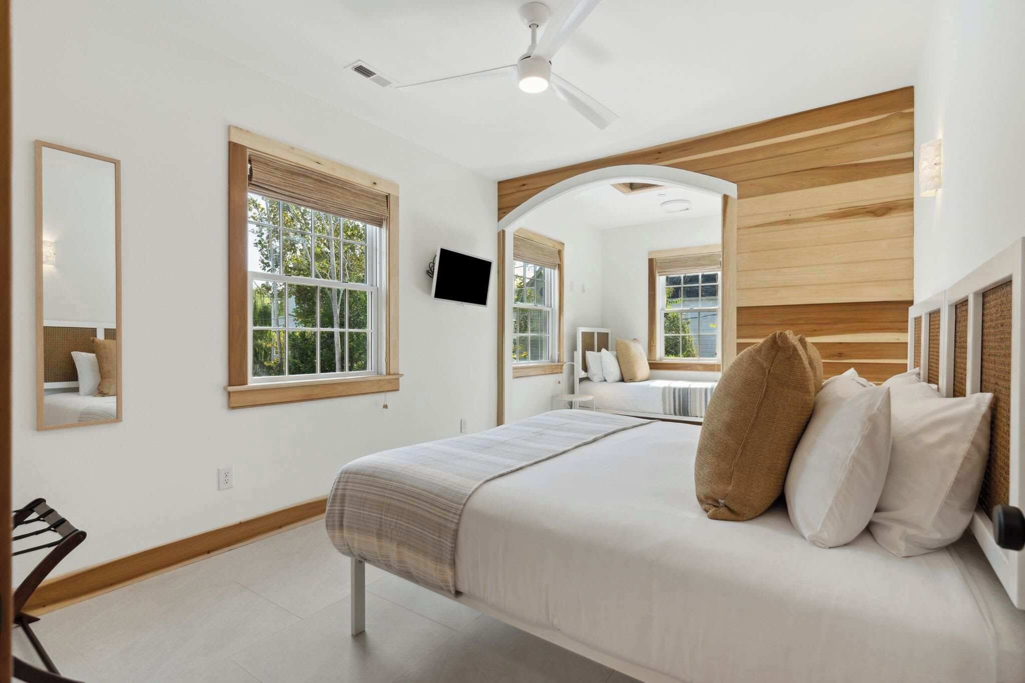 3 Schlafzimmer, Schreibtisch, Bügeleisen/Bügelbrett, WLAN