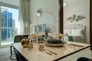 1 soverom, strykejern/-brett, wi-fi og sengetøy