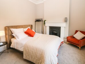 6 camere, con stile personalizzato, con arredamento individuale