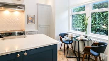 Fridge, dishwasher, electric kettle, toaster