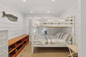 3 camere, ferro/asse da stiro, Wi-Fi gratuito, lenzuola