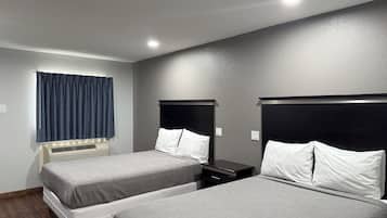 Basic Double Room | 1 bilik tidur, ruang kerja komputer riba, seterika/papan seterika