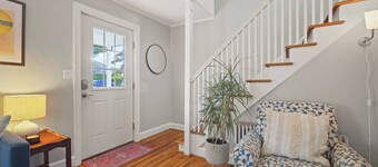 Hill Street House walk to UVA Stadium/Fry's Spring