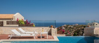 Omega House in Crete