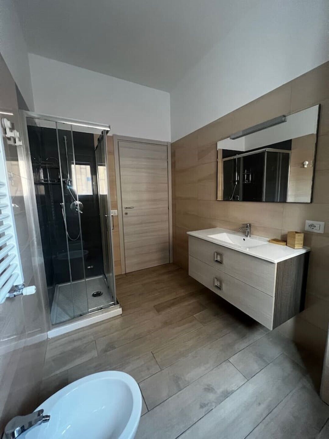 Dusche, Bidet